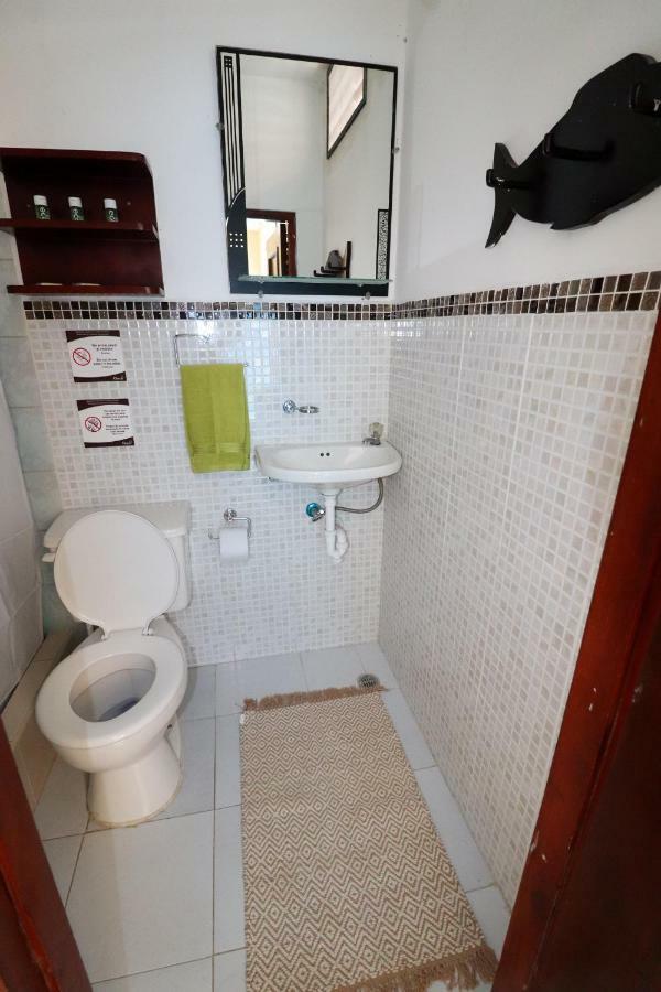 Hostel Cactus Puerto Baquerizo Moreno Zewnętrze zdjęcie